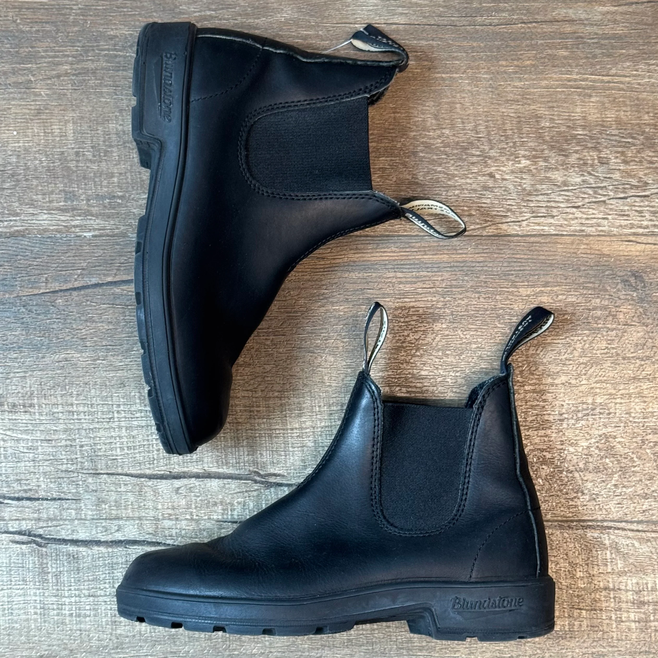 FOOTWEAR